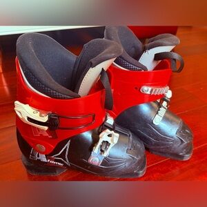 Atomic Junior Ski Boots